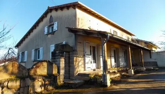 Grande maison de 3 chambres proche de st laurent s 