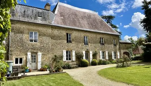 Maison en pierre de campagne 