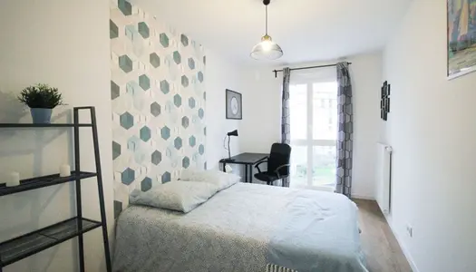 Chambre spacieuse et lumineuse – 14m² - CL15 