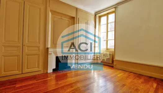   Appartement T4 98 m2 hypercentre de Vienne 