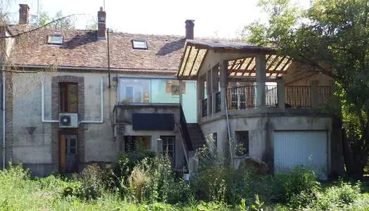 MAISON DE VILLAGE A RENOVER 