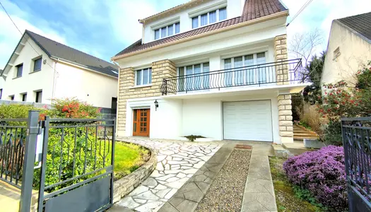 IGNY - Maison 7 pièces- 144 m2 