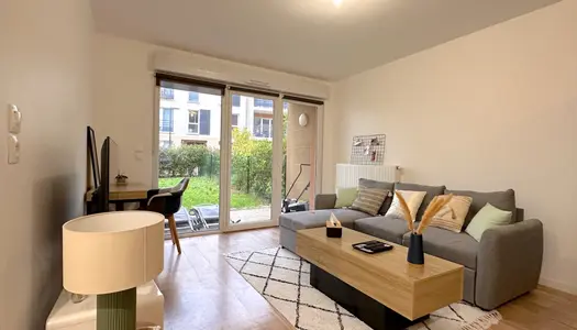 Appartement loué, 2 pièces, 42 m2, place de parking privativ 