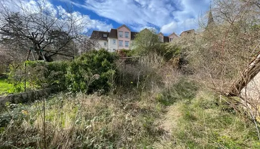 Maison de ville avec dépendance et jardin de 424 m2, à Barr. 