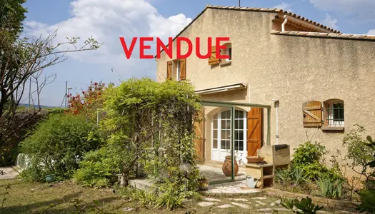 Maison de type 5 avec piscine à deux pas des plages et du vi 