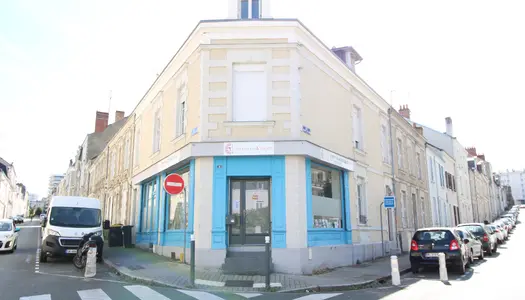 EXCLUSIVITE ! INVESTISSEURS ! ANGERS, local commercial 