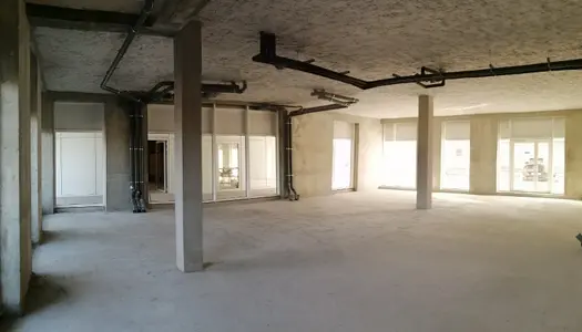 local commercial 142,75 m2  
