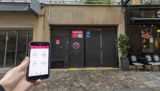 Louez au mois un parking Yespark privé au 20 rue Quentin-Bauchart à Paris. Des places de 