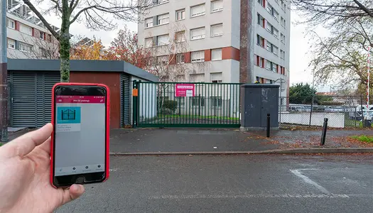 Louez au mois un parking Yespark privé au 7 - 9 avenue du Président Salvador Allende à Montreuil. 