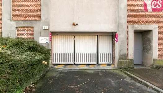 Louez au mois un parking Yespark privé au 122 cours de l'Arsenal à Douai. Un parking souterrain 