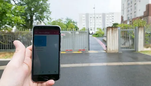 Louez au mois un parking Yespark privé au 160 rue Federico Garcia Lorca à Villiers-en-Bière. Un 