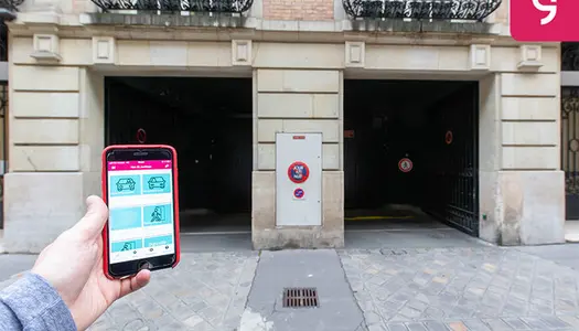 Louez au mois un parking Yespark privé au 40 rue de l'Arcade à Paris. Yespark vous propose un 