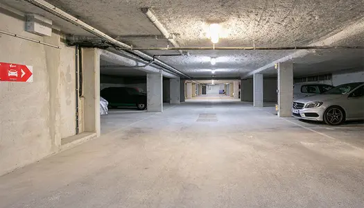 Louez au mois un parking Yespark privé au 2 rue Henri Cartier Bresson à Bussy-Saint-Georges. 