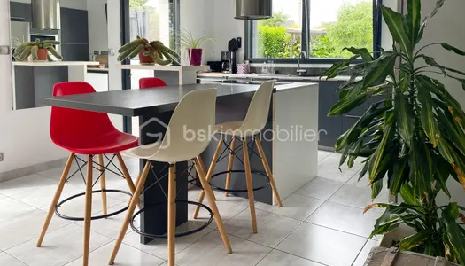 Maison 6 pièces 145 m² 