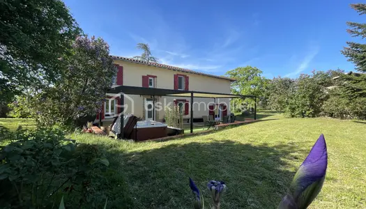 Maison 6 pièces 220 m²