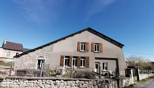 Maison 6 pièces 196 m²