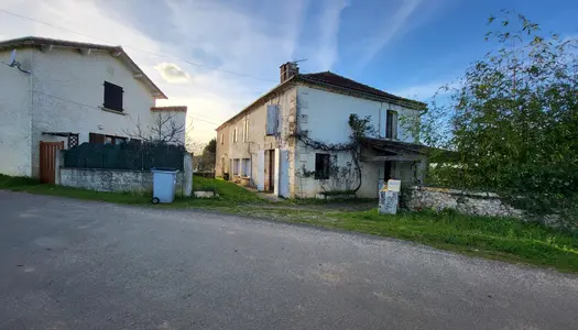 MAISON ET GITE AVEC UN TERRAIN DE 1500 M2 