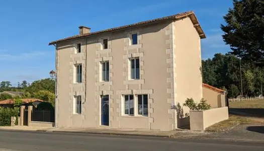 Maison de village 180m², rénovation très haut de g