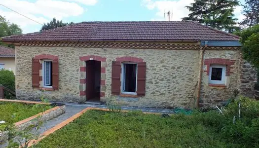 Maison de caractère en pierre, 70 m2, plain-pied, 