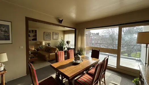 Appartement avec balcon et terrasse 