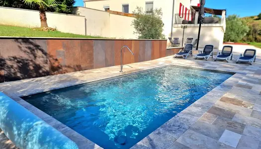 Maison 8 pièces 245m2 avec piscine 