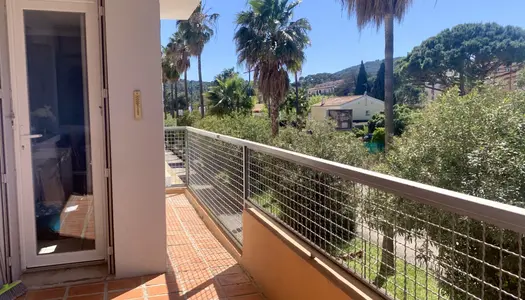 T3 avec balcon Quartier de la Gare à Hyères 