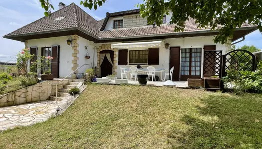 MAISON CHANGIS SUR MARNE 195 m2 