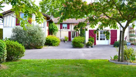 Secteur Aire sur l'Adour, sublime maison de standing avec pi 