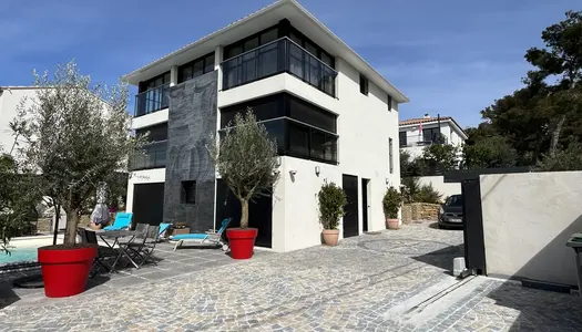 Maison Bandol 8 pièce(s) 210 m2 