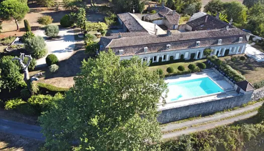 Manoir en Dordogne - Chartreuse Historique, avec Maison d'am 