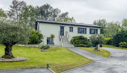 Vue panoramique sur la nature ! Maison rénovée sur les cotea 