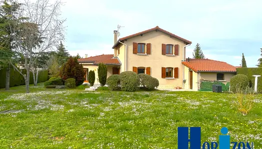 EXCLUSIVITE: SAINT-MARCELLIN-EN-FOREZ BELLE MAISON D'ARCHITE 