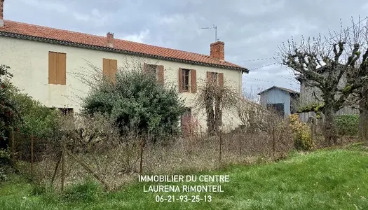 Maison ancienne avec dépendances sur 1,9 Ha -  10 minutes de 