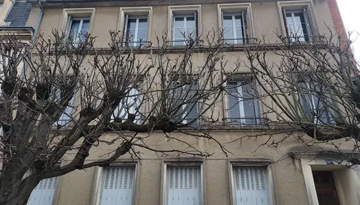 EN VENTE - NEVERS - Appartement 2 chambres avec balcon et ja 