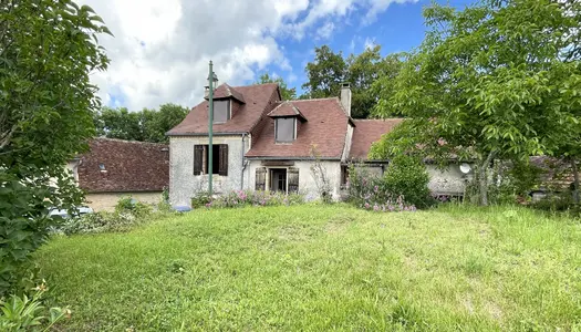 belle maison ancienne dans beau village 