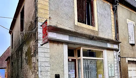 Maison de village 160 m2, trois niveaux à exploiter en résid 