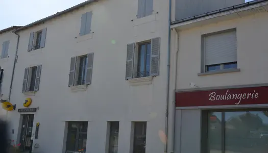 APPARTEMENT T3 + PARKING - SMARVES   