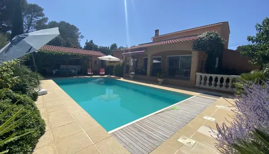 Villa individuelle avec piscine 