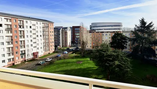 Appartement T3 avec balcon, cave et parking - Le Mans Gare - 