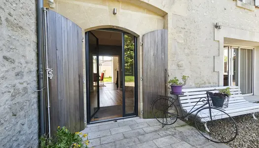 Maison à vendre à Javrezac en Charente - 6 pièces - 215m2 -  