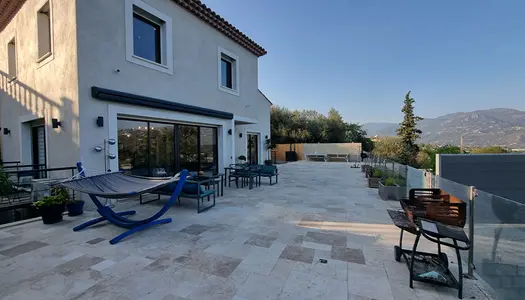 Villa Gattieres 9 pièces 175 m2 avec Piscine et garage 