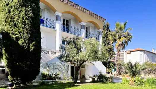 Villa Belle Époque avec Vue Mer à Nice Ouest 