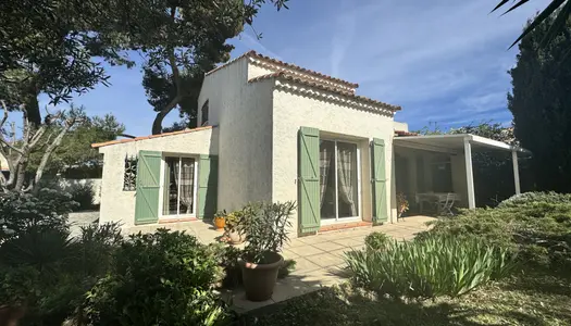 Villa à vendre avec 5 pièces à Saint-Mitre-Les-Remparts 