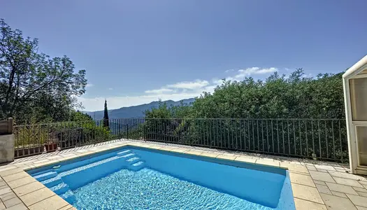 MAISON AVEC PISCINE ET DEPENDANCE 