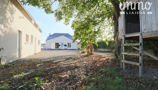 Vernantes Maison familiale avec 1200m² de terrain 