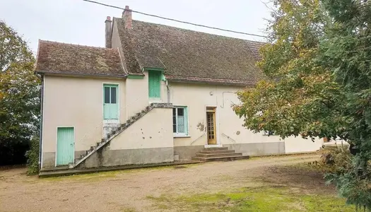 MAISON AVEC DÉPENDANCES ET TERRAIN 