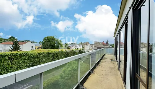 À Vendre : Appartement T4 - 92 m2 Résidence Mermoz, Bois Saint Denis 