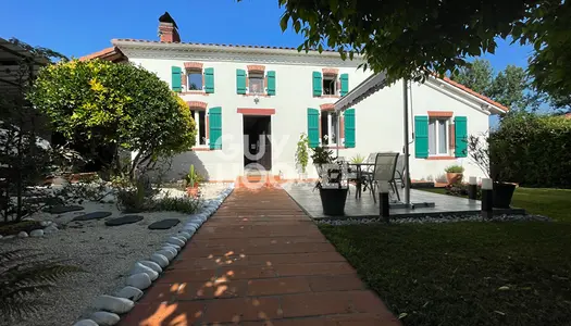 Maison 10 pièces 160 m² 