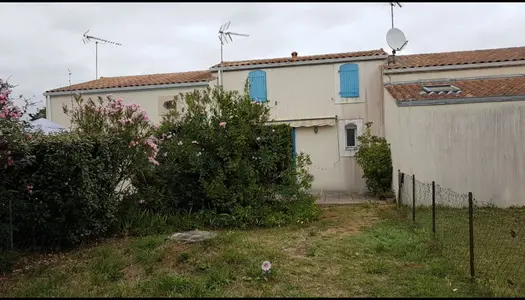 Charmante maisonnette de 40m² avec jardin et garage, à 1km des plages de l'île d'Oléron 