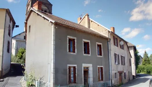 VENTE d'une maison F5 (90 m²) à CONDAT EN COMBRAILLE 